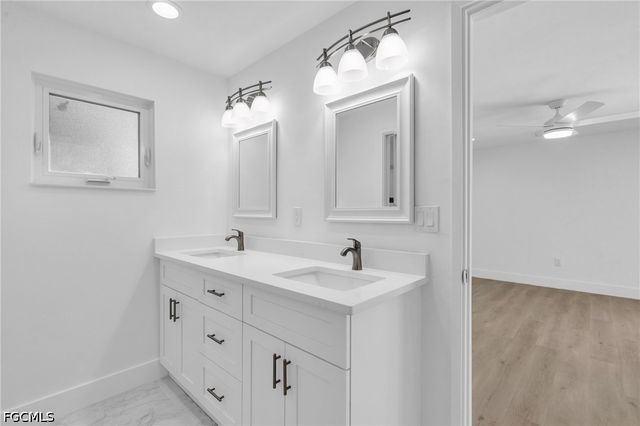 3941 Coquina DR, Sanibel, FL 33957