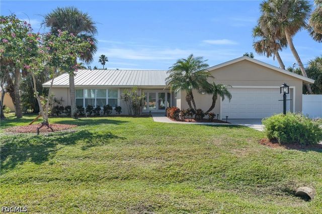 3941 Coquina DR, Sanibel, FL 33957