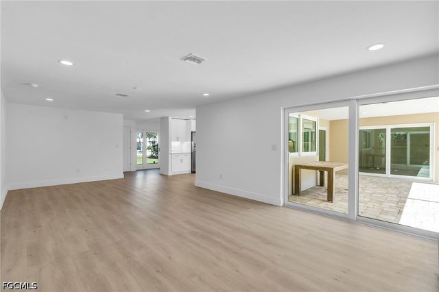 3941 Coquina DR, Sanibel, FL 33957