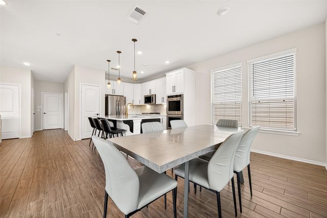 5134 Aedan Oak Street, Houston, TX 77018