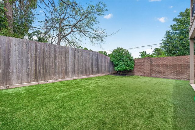 5134 Aedan Oak Street, Houston, TX 77018
