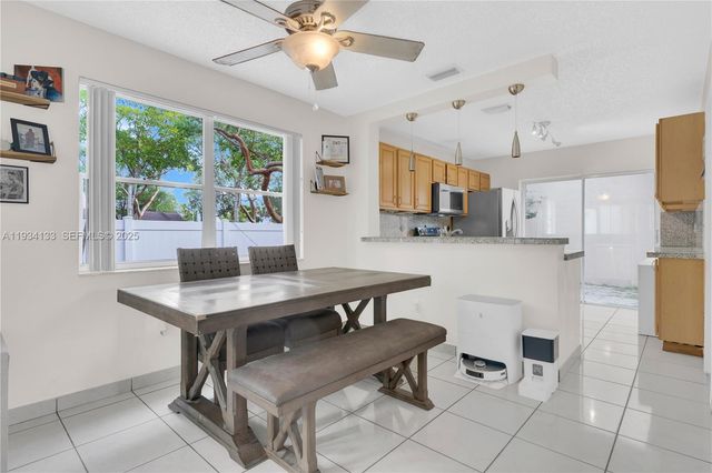 11910 NW 12th St, Pembroke Pines, FL 33026