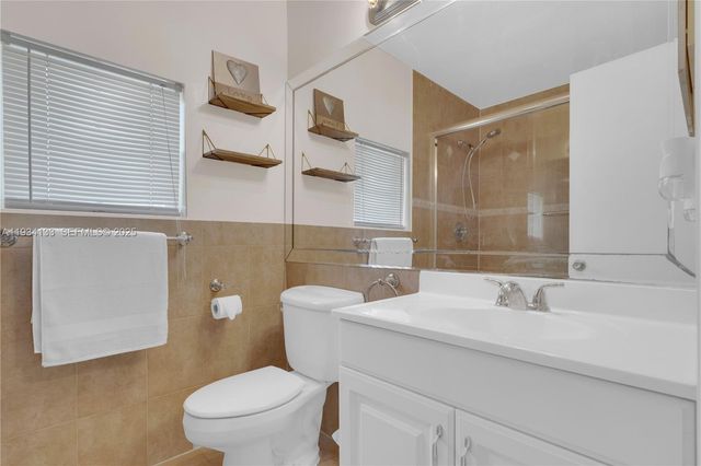 11910 NW 12th St, Pembroke Pines, FL 33026