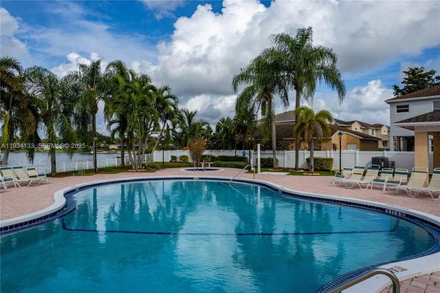 11910 NW 12th St, Pembroke Pines, FL 33026