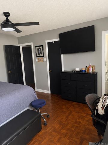1711 S Park Ave, Gonzales, LA 70737