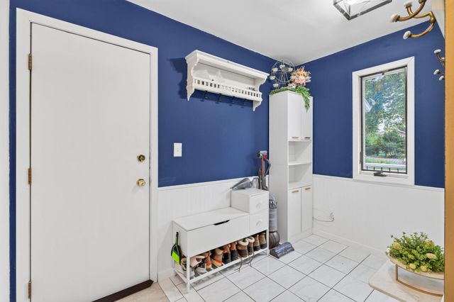4430 Independence Avenue N, New Hope, MN 55428