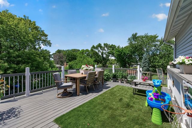 4430 Independence Avenue N, New Hope, MN 55428