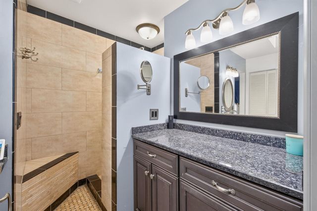 4430 Independence Avenue N, New Hope, MN 55428