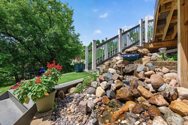 4430 Independence Avenue N, New Hope, MN 55428