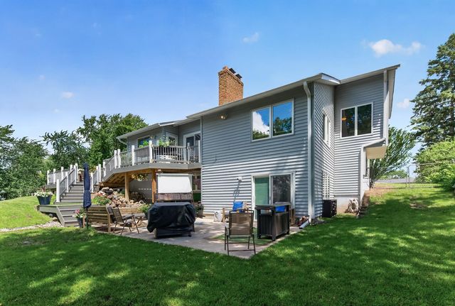 4430 Independence Avenue N, New Hope, MN 55428