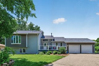 4430 Independence Avenue N, New Hope, MN 55428