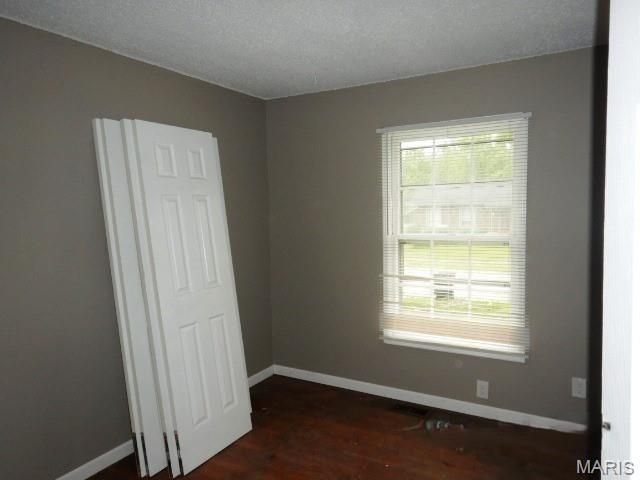 11652 Las Ladera Drive, Florissant, MO 63033