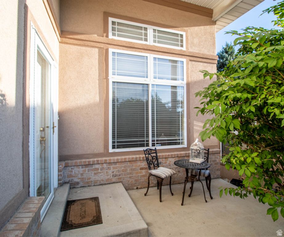 2288 E EMERALD HILLS CT, Cottonwood Heights, UT 84121 — photo 2