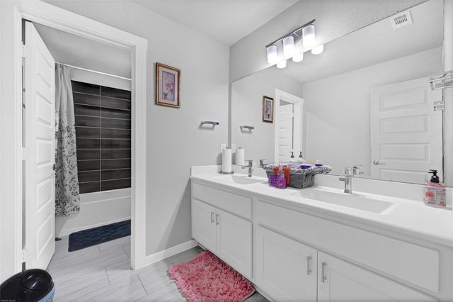 2512 Ravenna Court, Friendswood, TX 77546