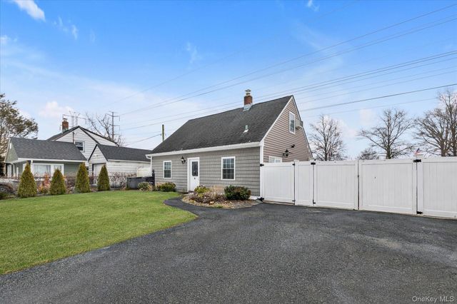 64 Cornflower Road, Levittown, NY 11756