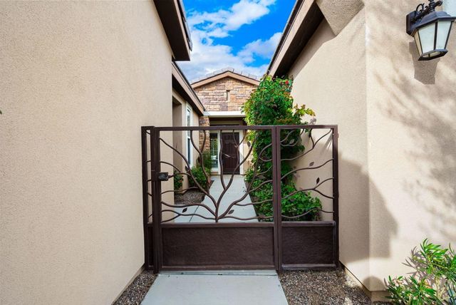 81448 Joshua Tree Court, La Quinta, CA 92253