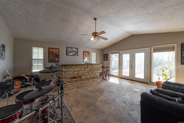 81 Happy Valley Drive, Conway, AR 72034