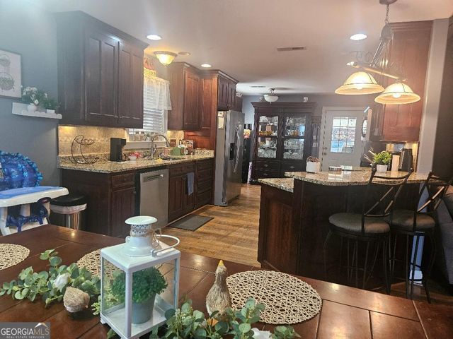 108 Thornwood Drive SW, Rome, GA 30165