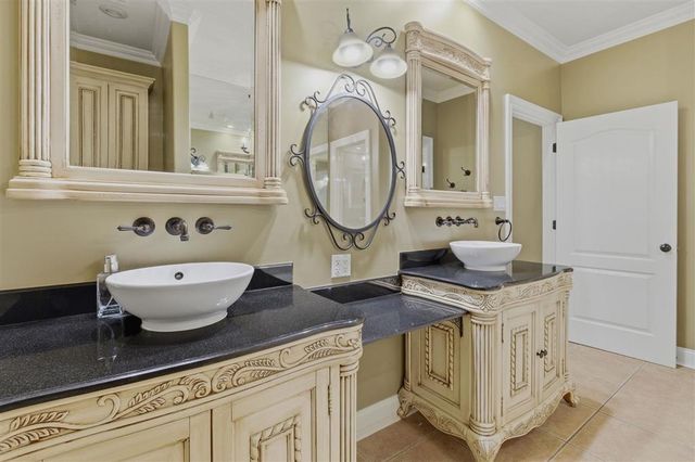 2733 Rue Calais Drive, Lake Charles, LA 70605