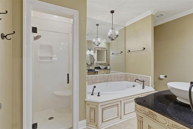 2733 Rue Calais Drive, Lake Charles, LA 70605