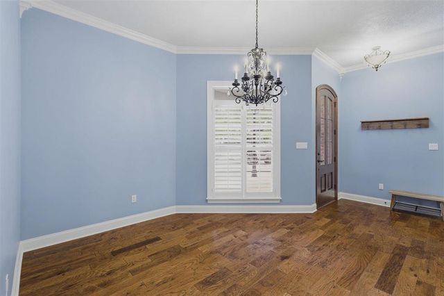 2733 Rue Calais Drive, Lake Charles, LA 70605