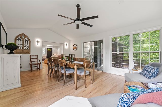 5 Dunvegan Lane, Bella Vista, AR 72715
