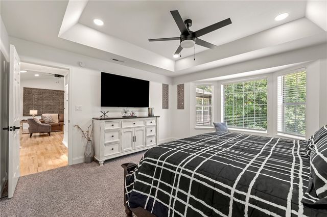 5 Dunvegan Lane, Bella Vista, AR 72715