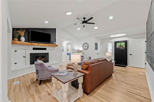 5 Dunvegan Lane, Bella Vista, AR 72715