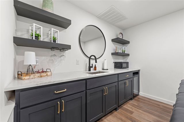 5 Dunvegan Lane, Bella Vista, AR 72715