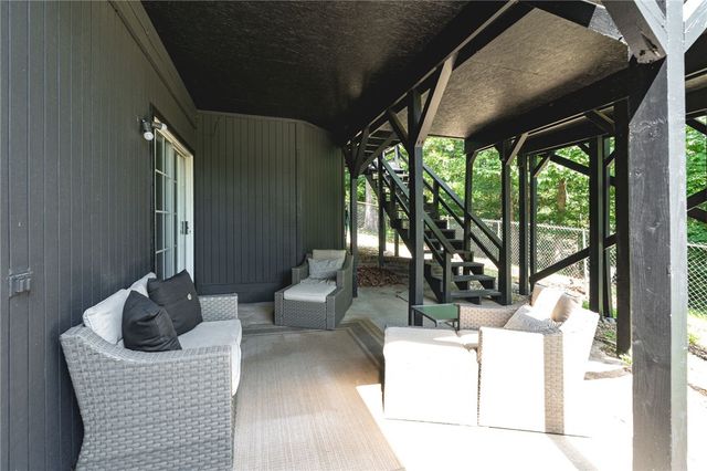 5 Dunvegan Lane, Bella Vista, AR 72715