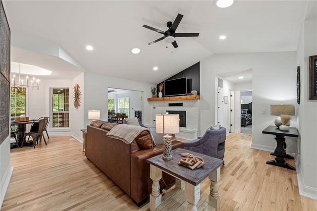 5 Dunvegan Lane, Bella Vista, AR 72715