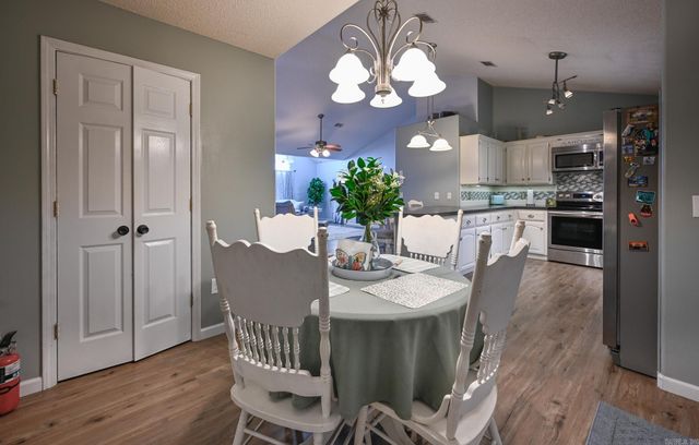 1701 Valley View Drive, Mena, AR 71953