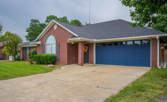 1701 Valley View Drive, Mena, AR 71953