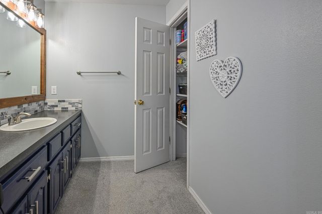 1701 Valley View Drive, Mena, AR 71953