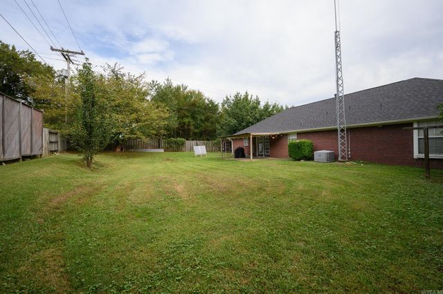 1701 Valley View Drive, Mena, AR 71953