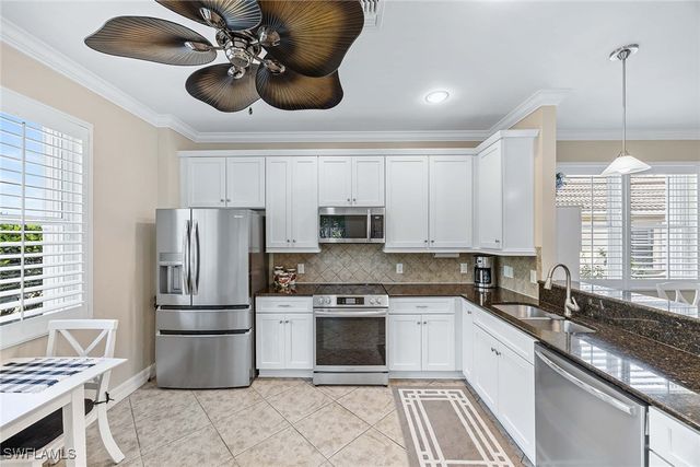 7234 Adriana CT, Naples, FL 34114