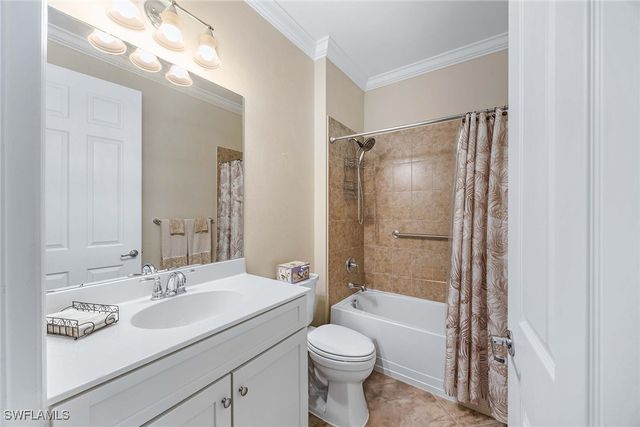 7234 Adriana CT, Naples, FL 34114