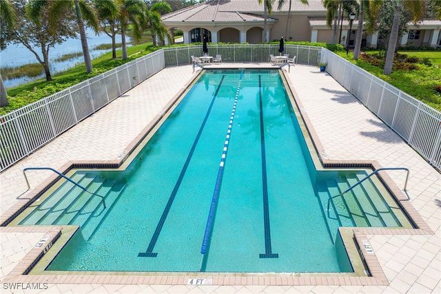 7234 Adriana CT, Naples, FL 34114