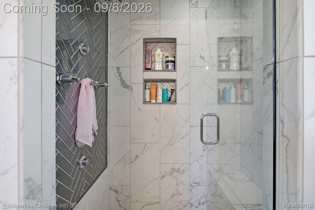 1352 Holland Street, Birmingham, MI 48009