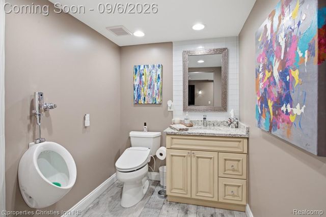 1352 Holland Street, Birmingham, MI 48009