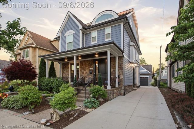 1352 Holland Street, Birmingham, MI 48009