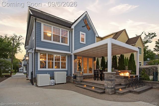 1352 Holland Street, Birmingham, MI 48009