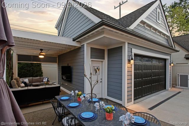 1352 Holland Street, Birmingham, MI 48009