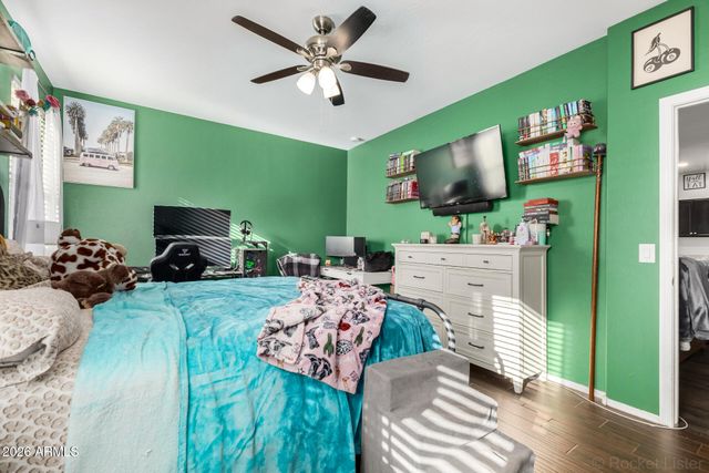 2424 W TAMARISK Avenue, Phoenix, AZ 85041