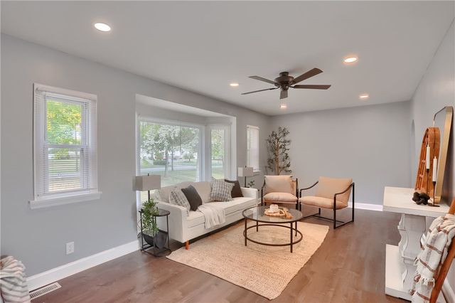 486 Scotland Ln, Union Twp, PA 16101