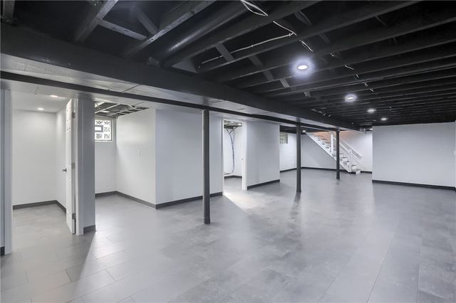 486 Scotland Ln, Union Twp, PA 16101