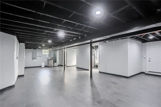 486 Scotland Ln, Union Twp, PA 16101