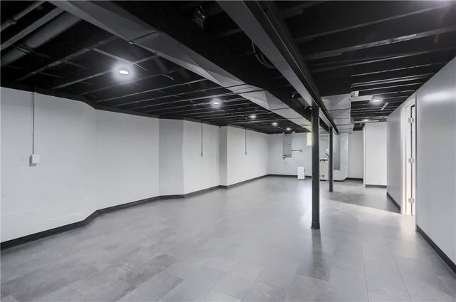 486 Scotland Ln, Union Twp, PA 16101