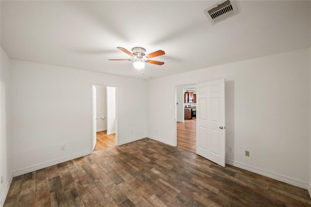 303 Pine Mist Lane, Conroe, TX 77304