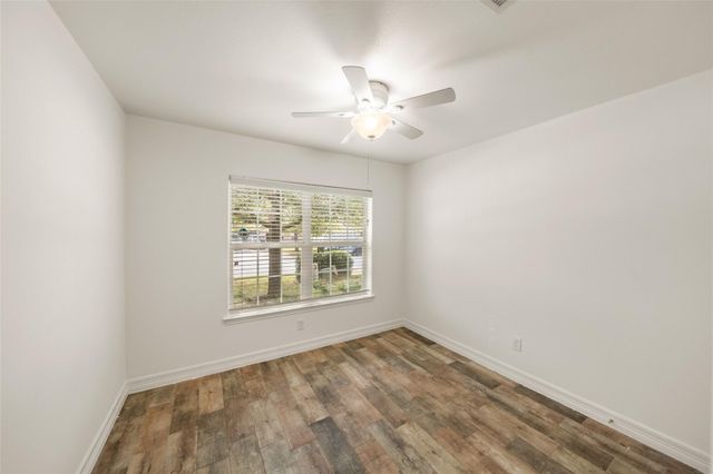 303 Pine Mist Lane, Conroe, TX 77304